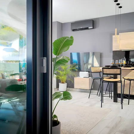 Seaside Retreat - Zf Hvar شقة