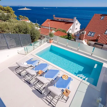 Seaside Retreat - Zf Hvar شقة