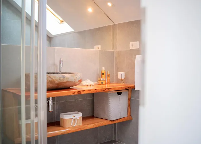 Апартаменти Seaside Retreat - Zf Hvar Хвар