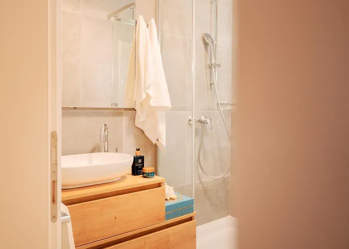 Апартаменти Seaside Retreat - Zf Hvar