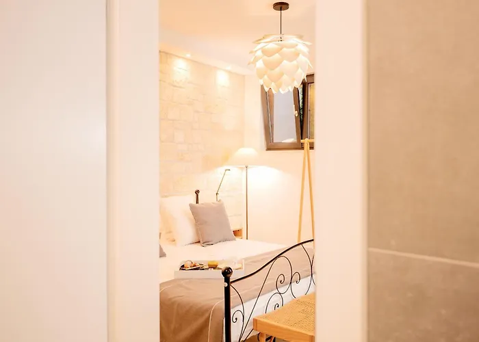 Seaside Retreat - Zf Hvar Апартаменти *